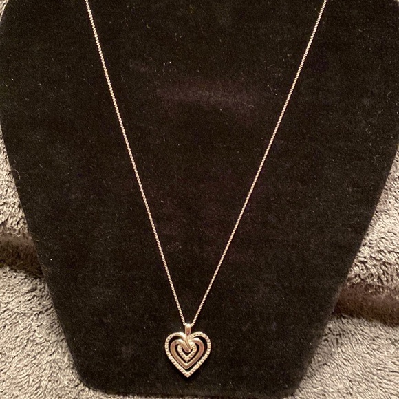 Open work Hearts 1/10 KT  SS Necklace - Picture 5 of 9